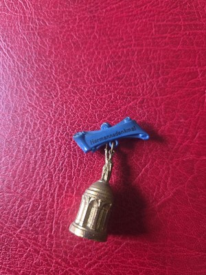  Vintage Pin Hatpin Walking Pin Hermanns Monument Rare.!