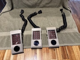 Intellivision II Console System 5872 3 Controllers 11 Games FOR PARTS READ