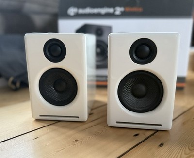 Audioengine A2+ Computerlautsprecher (Paar) - Hochglanz weiß