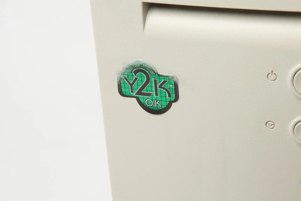 Computadora de escritorio retro Dell OptiPlex GX1 - Pentium II 400 MHz, 320 MB RAM, DISCO DURO 10 GB, Win98 Foto 3 de 4