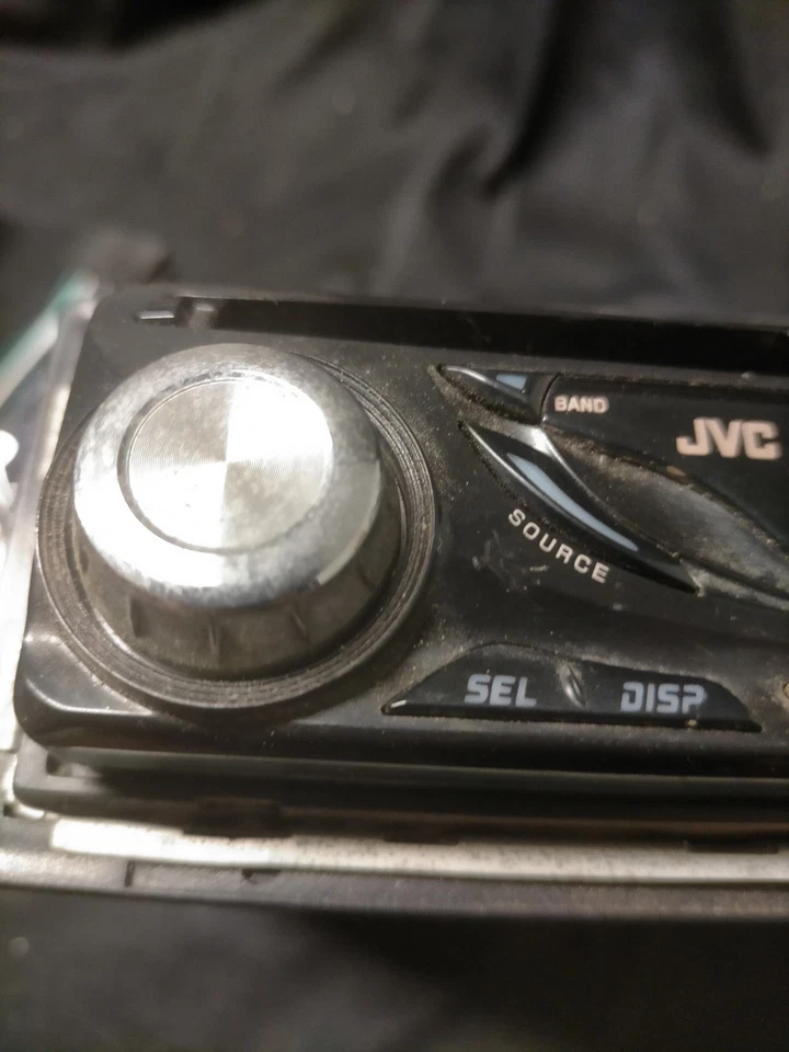 AUTORADIO CON FRONTALINO ESTRAIBILE JVC KD - G322 ANNI 70/80 - Immagine 3 di 4