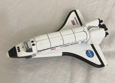 Daron United States NASA 8 Space Shuttle Atlantis Die Cast Plastic Pull Back