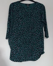 New Look maternity green animal print woven cotton top size 10