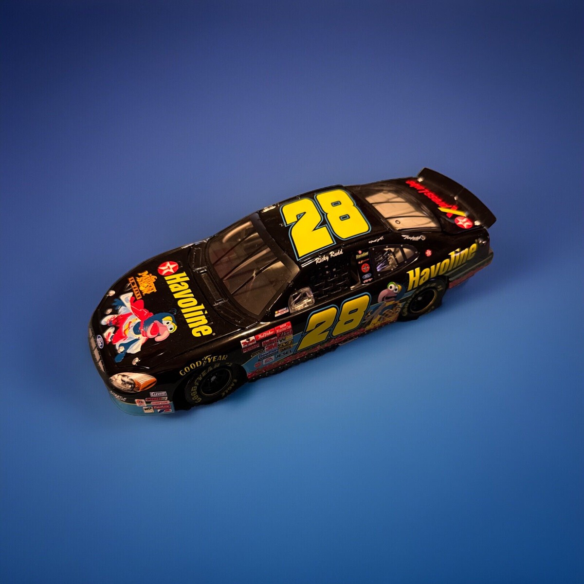 NASCAR 02 RICKY RUDD #28 Havoline Muppets 25th Anniversary Taurus