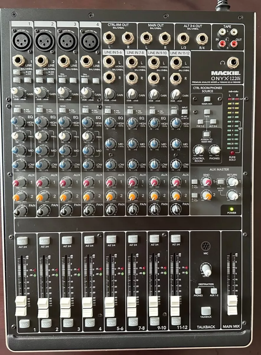 Mackie Onyx 1220i WITH FIREWIRE 12-Channel Mixer great condition !!! |