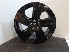2026 CITROEN C5 AIRCROSS 7.5JX19 CH5-50 - LIGHTLY SCUFFED RIM AND SPOKE.