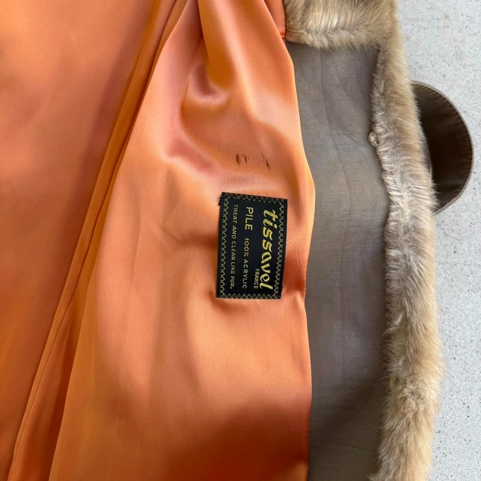 ABRIGO/CINTURÓN A JUEGO VINTAGE AÑOS 80 TISSAVEL MARRÓN IMITACIÓN PIEL HOLLYWOOD ELEGANCIA GRANDE Foto 4 de 4