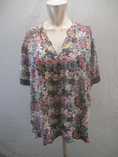 Catherine Size XL Womens Multicolor Floral Short Sleeve V Neck Beauty Top 743