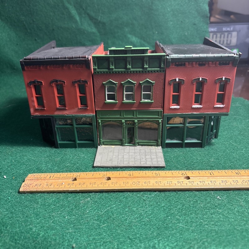 HO Scale 3 Small Town Store Fronts Building Nice Block