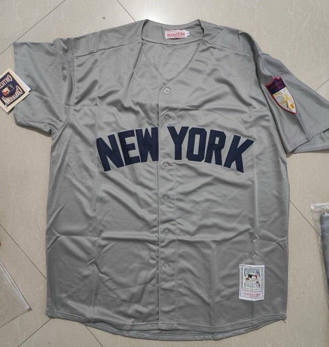 Mitchell & Ness ニューヨーク・ヤンキース DIMAGGIO 5 Authentic Joe DiMaggio #5 Jersey Grey W/ 50 Year Anniversary Patch