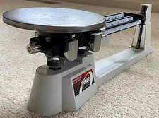 SUPERB OHAUS 700 800 SERIES TRIPLE BEAM BALANCE SCALE 2610 GRAM 5lb 2oz NICE!!!