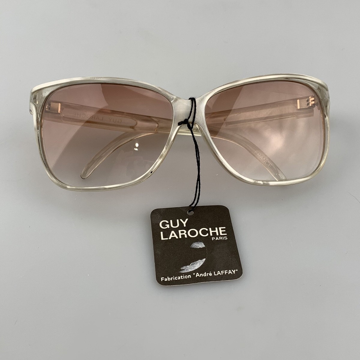 Guy Laroche Vintage Sunglasses Pearl Clear Cat Eye Made In France NOS Guy Laroche Vintage Sunglasses Pearl Square Cat Eye Made In  main image 3