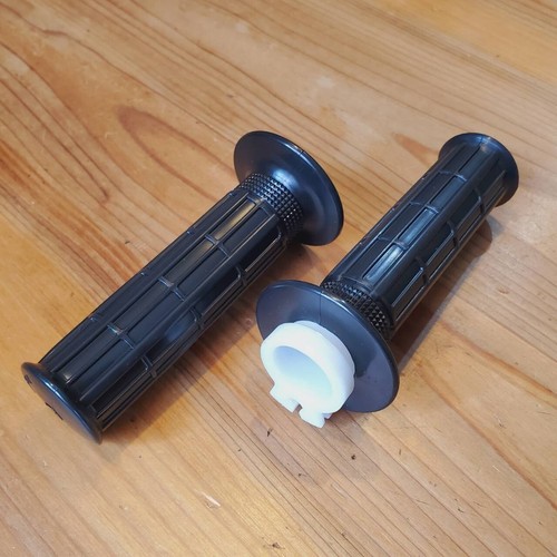 KAWASAKI Genuine KZ1100 1000 750 650 550 THROTTLE GRIP Set 46019-1015/46075-1022 - Picture 7 of 23