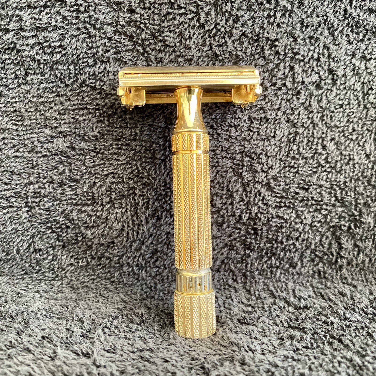 Vintage 1941 Gold Gillette Aristocrat Razor