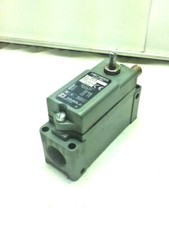 Square D 9007-AW18 Series D Limit Switch