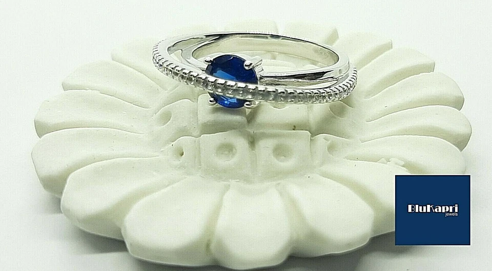 Anello Donna in Argento 925 solitario zaffiro blu con veretta zirconi - Immagine 4 di 4