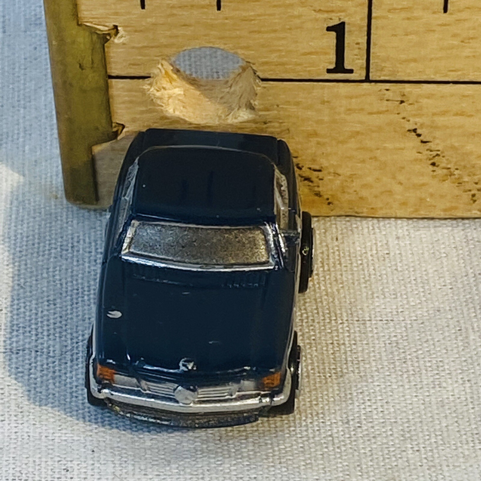 Picture 2 of 11
