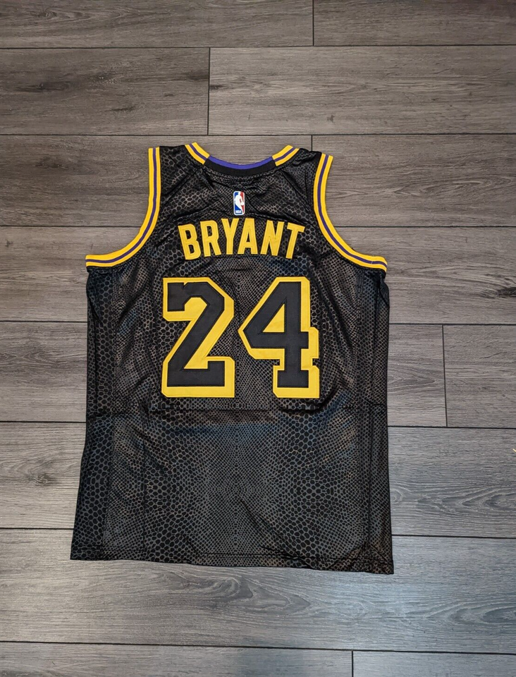 Kobe Bryant 8 / 24 Lakers Gigi Heart Black Mamba Basketball Jersey Size Small eBay