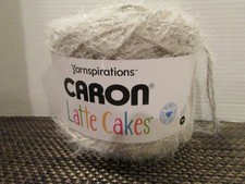 Caron Latte Cakes Fuzzy Yarn KISSY KISSY 5 Bulky NEW