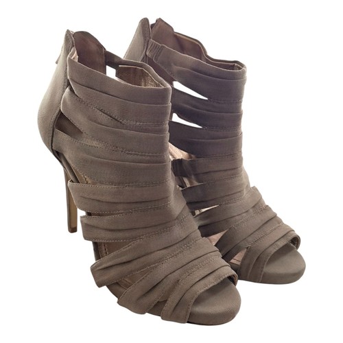 {BCBG Maxazria} Grey  Heels/Ankle/Stilleto Sz. 7.5" Strappy Stretchy Zip