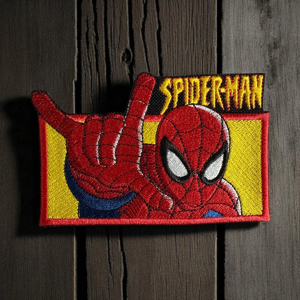 Patch bordado I Love Spiderman 3,22" X 5,01" - Imagem 2 de 4