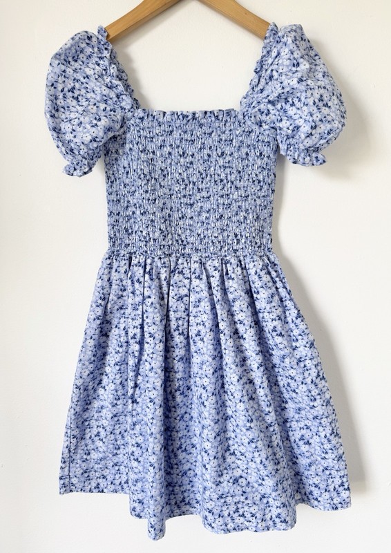 Janie and Jack Short Puff Sleeve Blue Floral Cotton Poplin Smocked Dress. 8