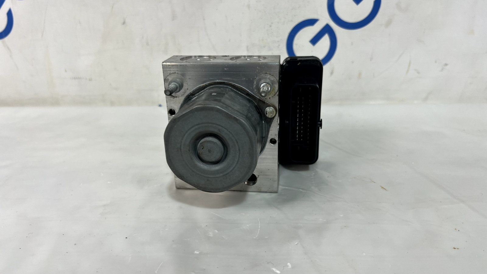 2014 13 15 16 MASERATI QUATTROPORTE ABS ANTI LOCK BRAKE PUMP 670008166