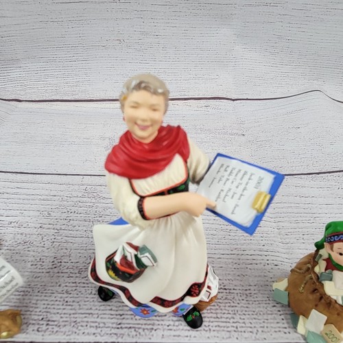 Hallmark keepsake collectors club Lettera Globus & Claus 3pc Christmas ornament - Picture 3 of 7
