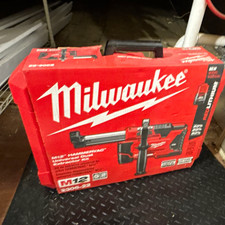 Milwaukee M12 HAMMERVAC Universal Dust Extractor Vacuum Kit 12V 2306-22