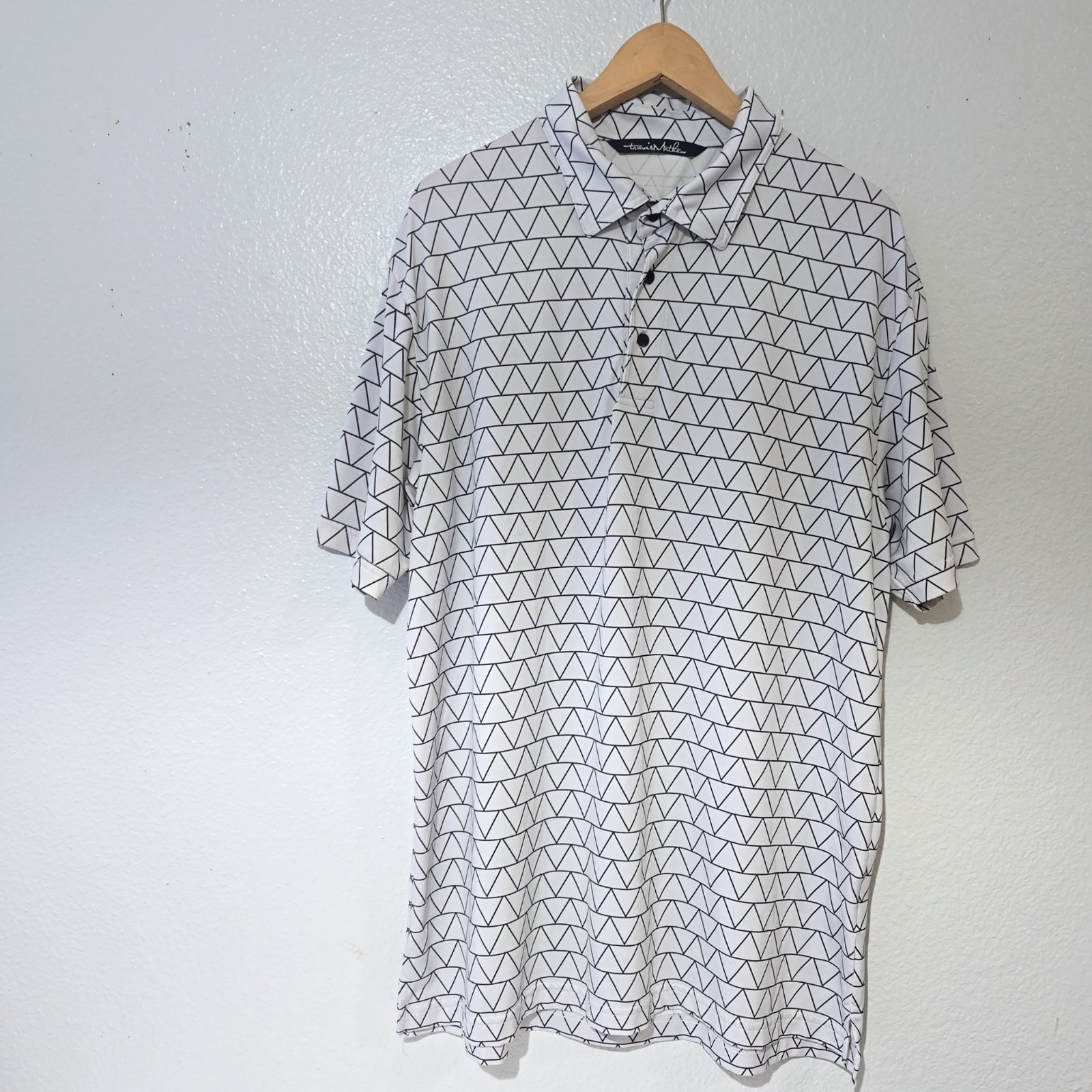 Travis Mathew Performance Stretch Geometric Light… - image 2