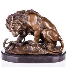 Bronze Skulptur Löwe mit Schlange auf Marmor sockel nach Barye