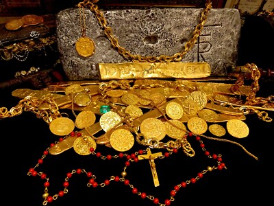 1715 FLEET GOLD & CORAL ROSARY w/ CRUCIFIX PIRATE TREASURE MEL