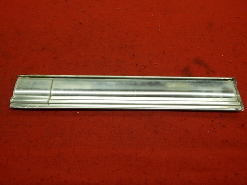 USED 67 Ford Galaxie 500 RH Front Lower Quarter Moulding #C7AZ-6329076-B - Picture 5 of 5