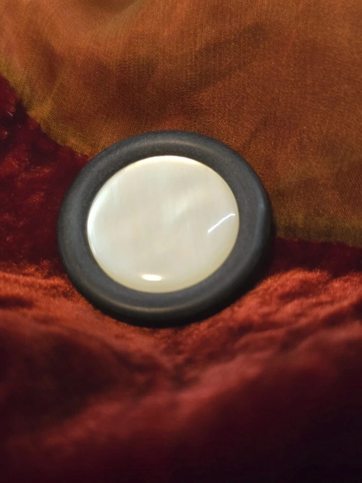 Knopf 4 cm Durchmesser / Schwarz, Perlmutt - Bild 2 von 3