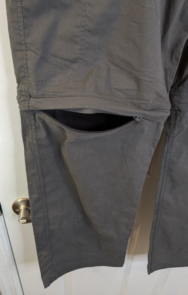 Ropa B C, Hombre, Pantalones de Conversión Carga, Gris Oscuro, Talla 42x30 Foto 2 de 4