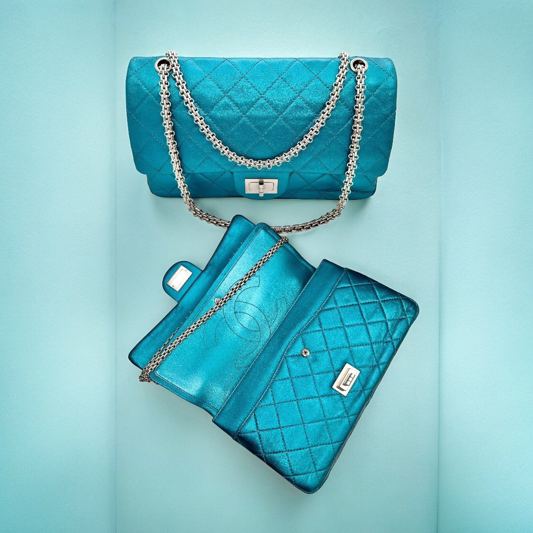 Chanel Reissue 2.55 Double Flap Bag Purse Trend Color Leather Metallic Box Card