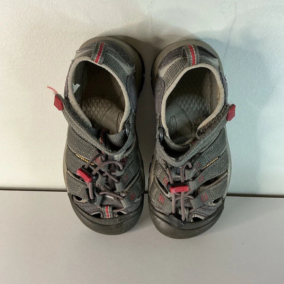 Sandalias impermeables Keen Newport H2 para niños pequeños talla 1 gris rojo senderismo al aire libre Foto 4 de 4