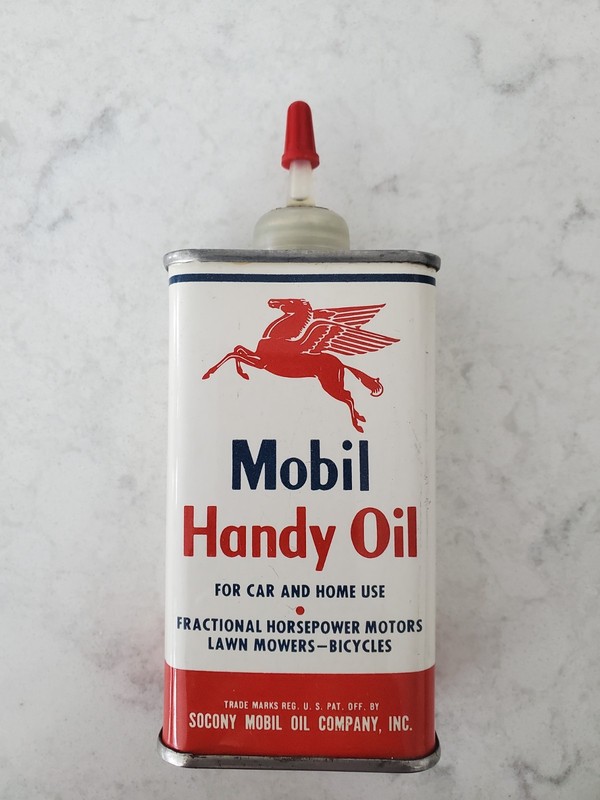 Vintage Mobil Handy Oil Can 4 Ounce Pegasus Advertising Great For Display, Full