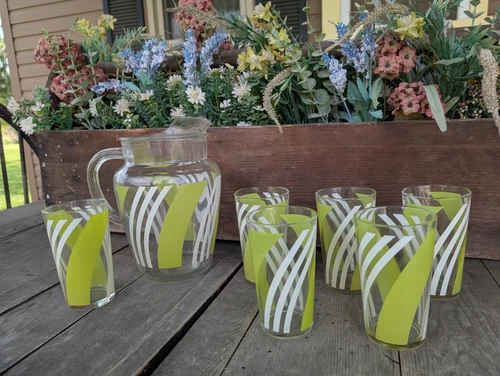 Vintage MCM Anchor Hocking Green & White Swirl Pitcher & (6) Drinking Glasses