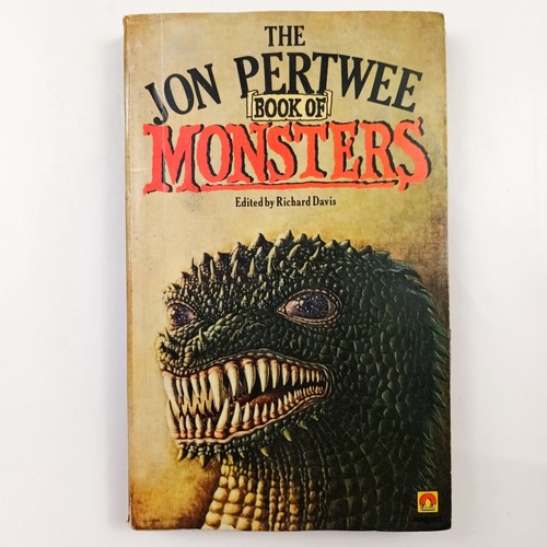 THE JON PERTWEE BOOK OF MONSTERS. RICHARD DAVIS. MAGNET 1979. ACCEPTABLE
