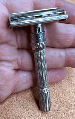 Vintage 1960's Gillette J4 Adjustable 1-9 Safety Shaving Razor