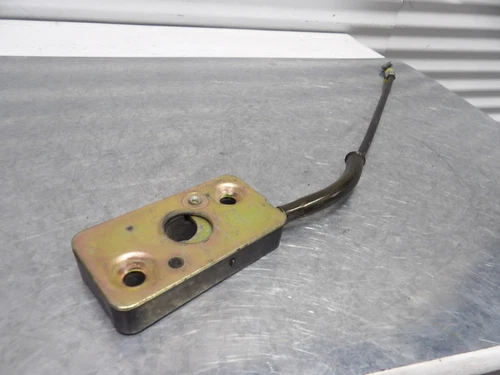 BRACKET, FRONT SEAT