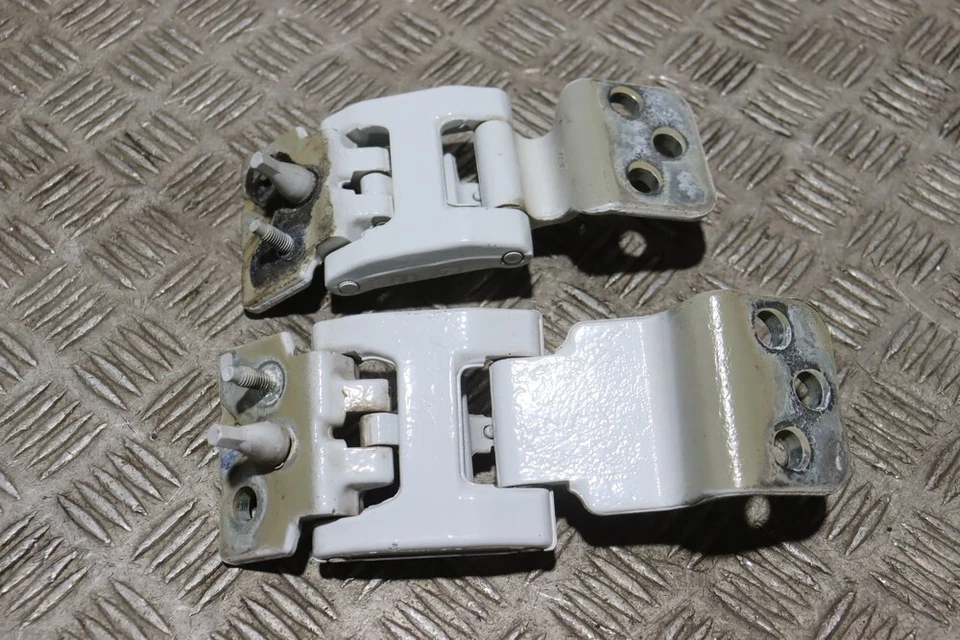 Bisagras de puerta trasera Ford Transit 350 MK8 OSR en blanco congelado 2019-2024 En73 Foto 4 de 4