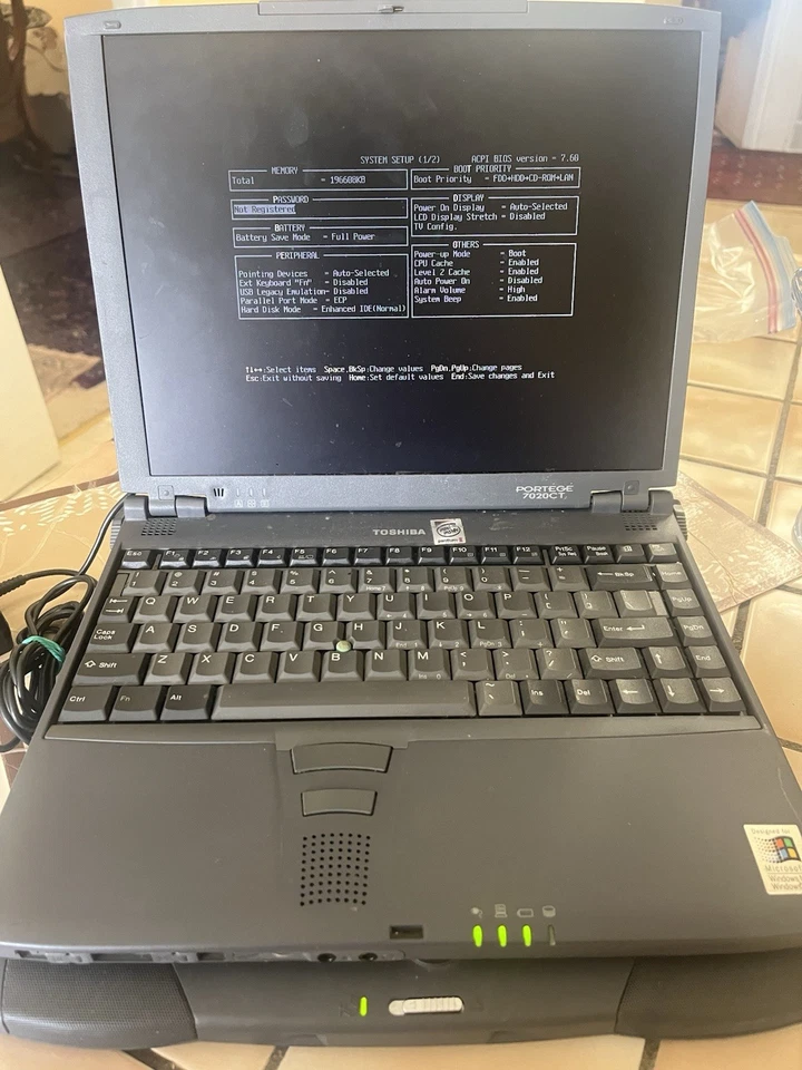 ВИНТАЖНЫЙ НОУТБУК TOSHIBA PORTEGE 7020CT/6.4 WINDOWS 2000 С ДОК-СТАНЦИЕЙ DVD - включается - Изображение 2 из 4