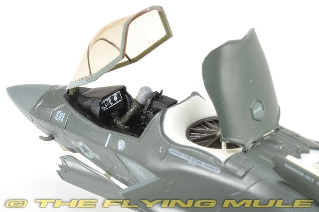 Hobby Master 1:72 F-35B Lightning II USMC VMFA-214 Black Sheep WE01 - Image 3 of 4