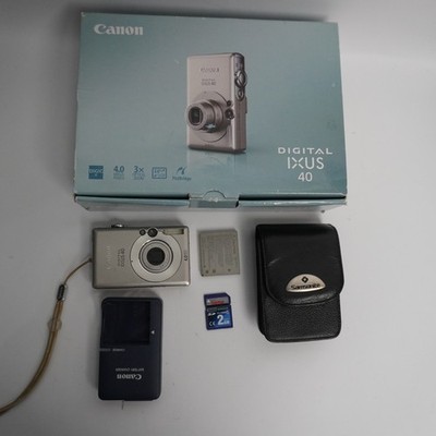 Canon IXUS 40 PowerShot SD300 DIGITAL Vintage Retro 4.0MP Digitalkamera Silber