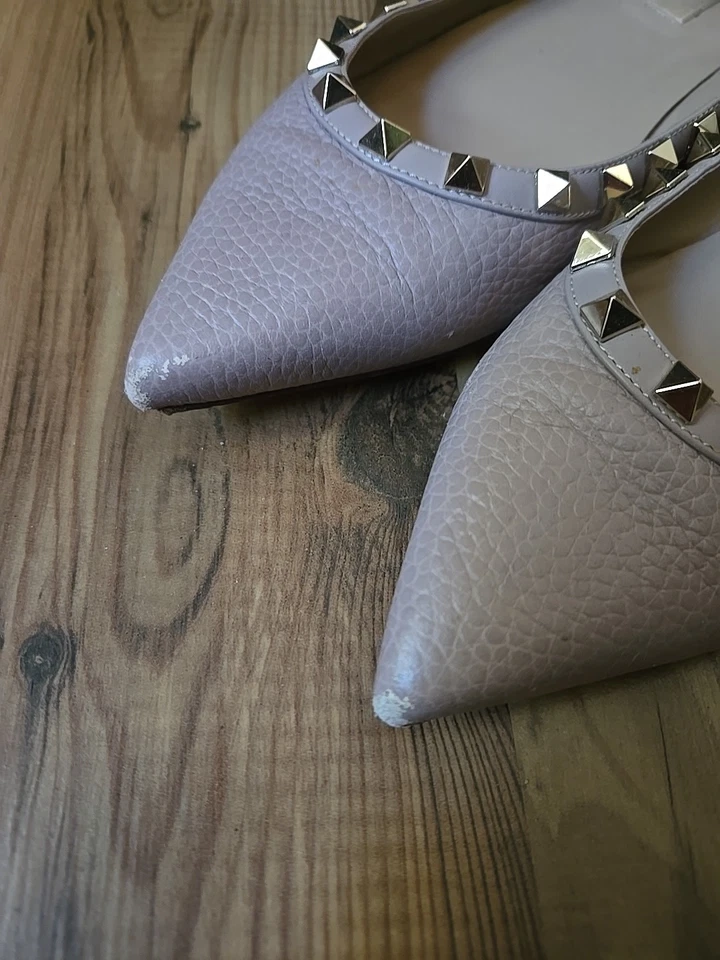 Valentino Garavani talla 39 u 8,5 punta punta roca tachuela ballet planos beige Foto 2 de 4