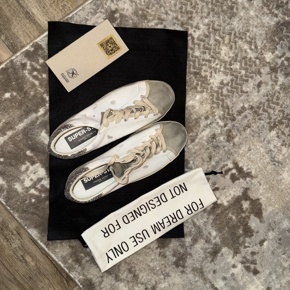 Golden Goose Super-Star with perforated star and ice-gray heel tab Size  40/US 10