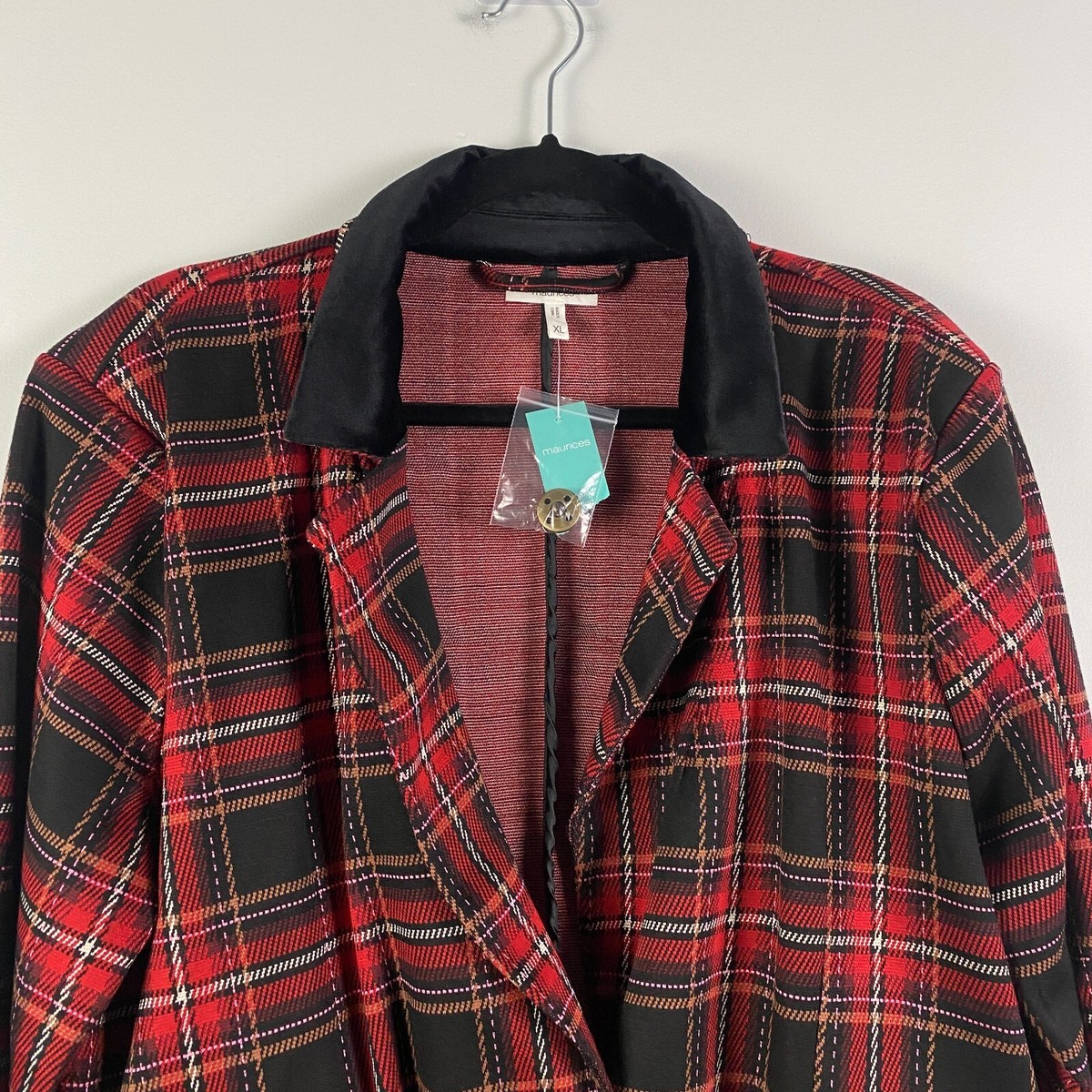 Maurices Tartan Plaid Cropped Blazer Size XL Red Black Plaid
