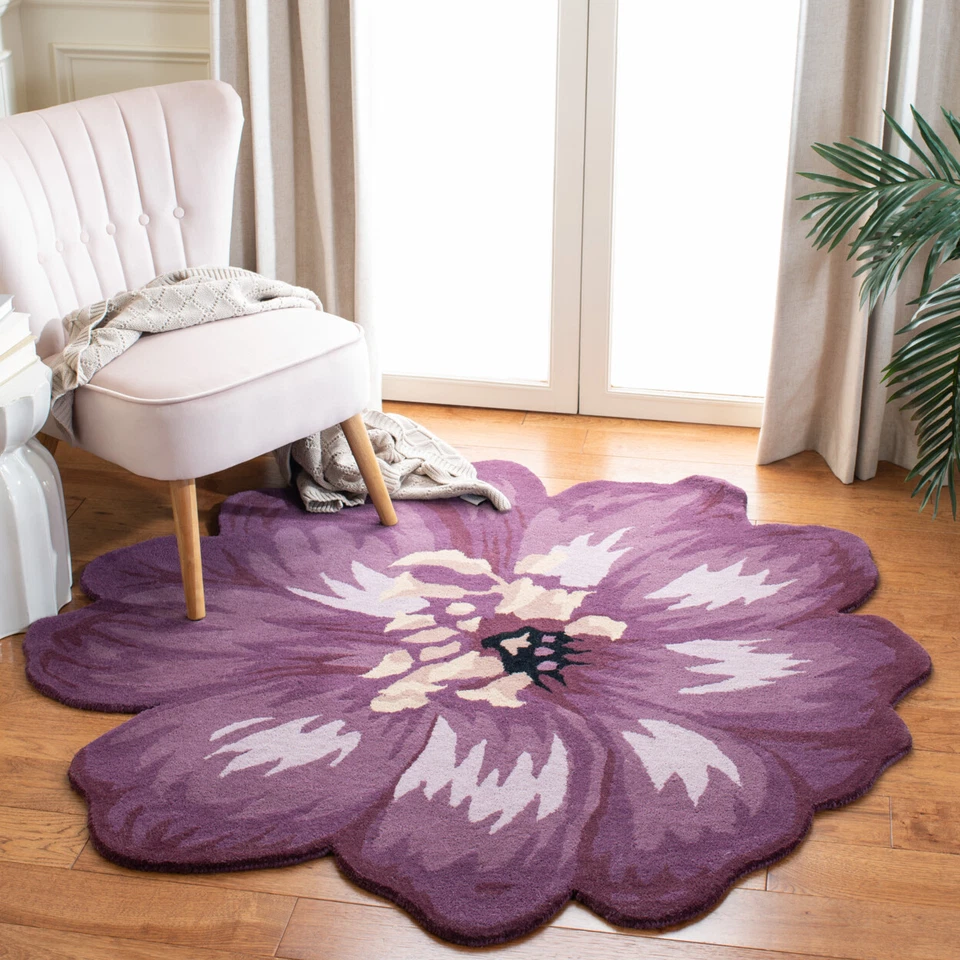 SAFAVIEH Novelty Collection NOV254A Handmade Lilac Rug - Image 2 of 4
